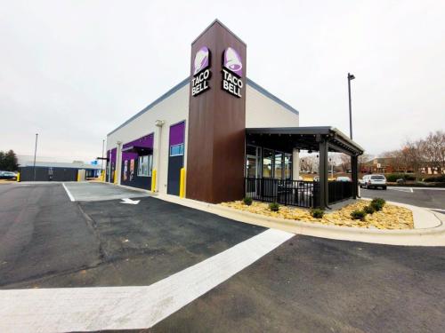 Drive-thru at Taco Bell